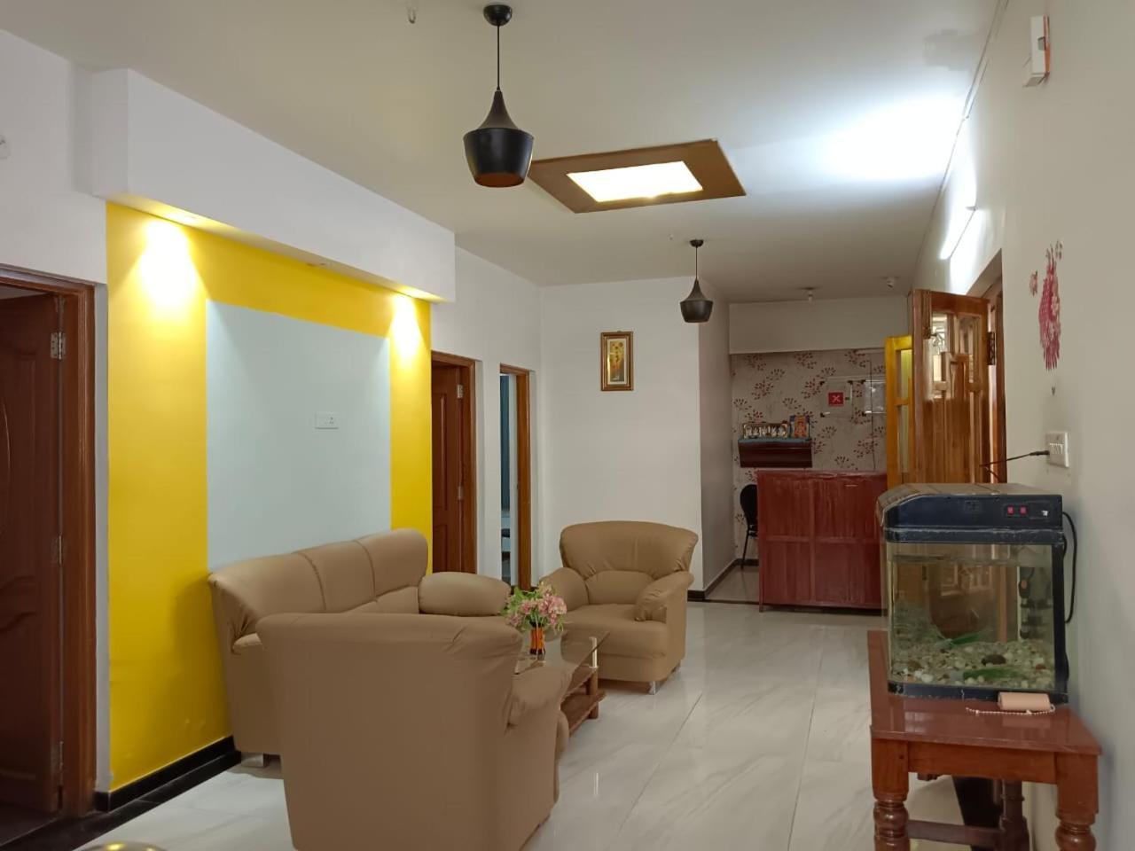 Savi'S Home Stay Utakamand Zewnętrze zdjęcie